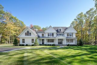 66 Saw Mill Road, Cold Spring Harbor, NY 11724