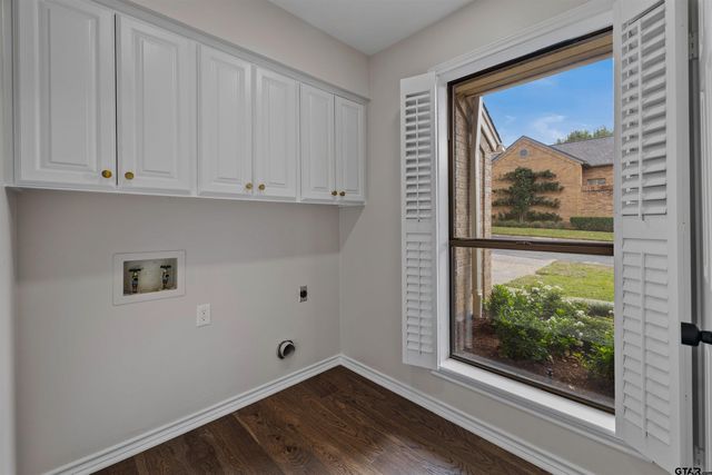 842 Ashford Ct, Tyler, TX 75703