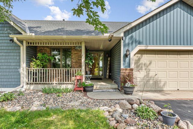 412 Singing Hills Drive SE, Lonsdale, MN 55046