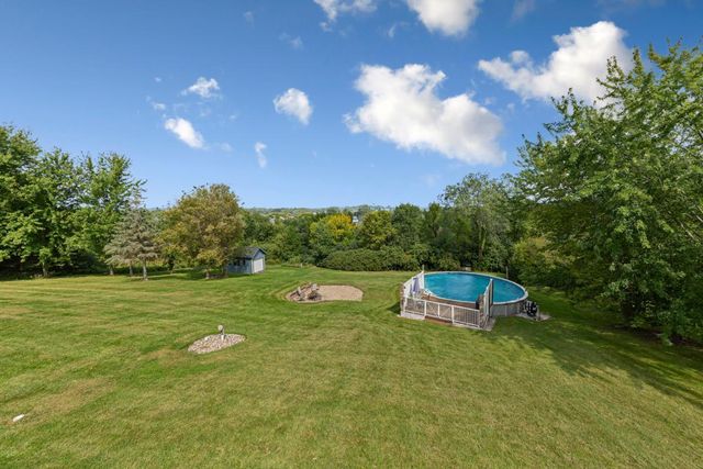 412 Singing Hills Drive SE, Lonsdale, MN 55046