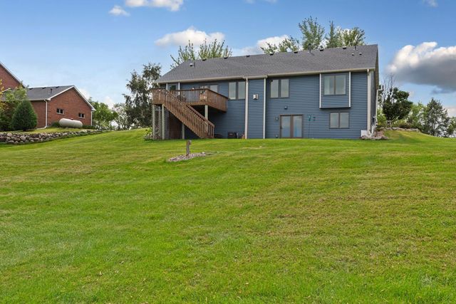 412 Singing Hills Drive SE, Lonsdale, MN 55046