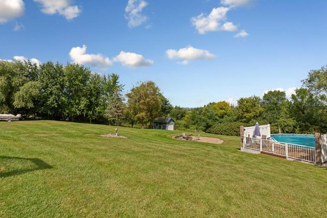 412 Singing Hills Drive SE, Lonsdale, MN 55046