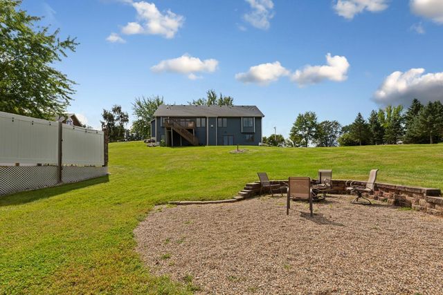 412 Singing Hills Drive SE, Lonsdale, MN 55046