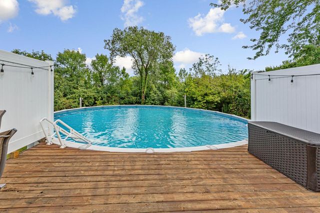 412 Singing Hills Drive SE, Lonsdale, MN 55046