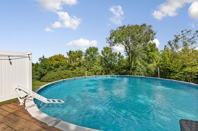 412 Singing Hills Drive SE, Lonsdale, MN 55046