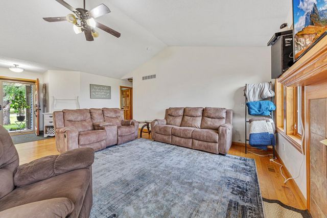 412 Singing Hills Drive SE, Lonsdale, MN 55046