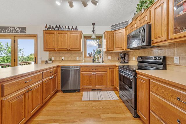 412 Singing Hills Drive SE, Lonsdale, MN 55046