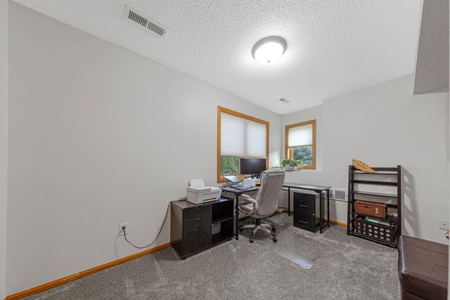 412 Singing Hills Drive SE, Lonsdale, MN 55046