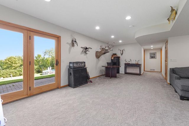 412 Singing Hills Drive SE, Lonsdale, MN 55046