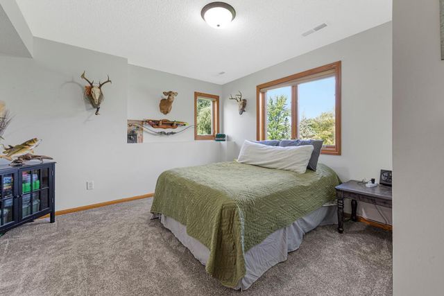 412 Singing Hills Drive SE, Lonsdale, MN 55046