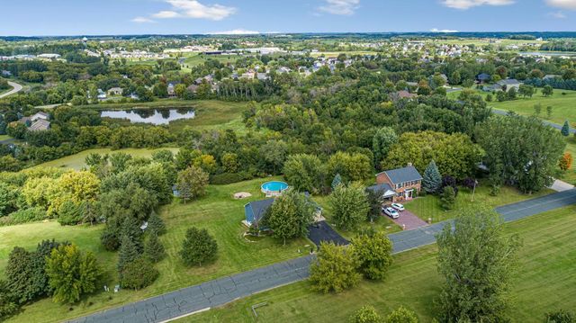 412 Singing Hills Drive SE, Lonsdale, MN 55046
