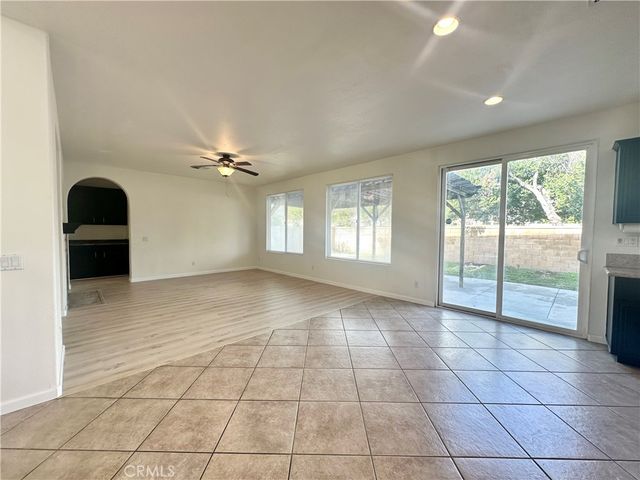 33564 Blue Water Way, Temecula, CA 92592