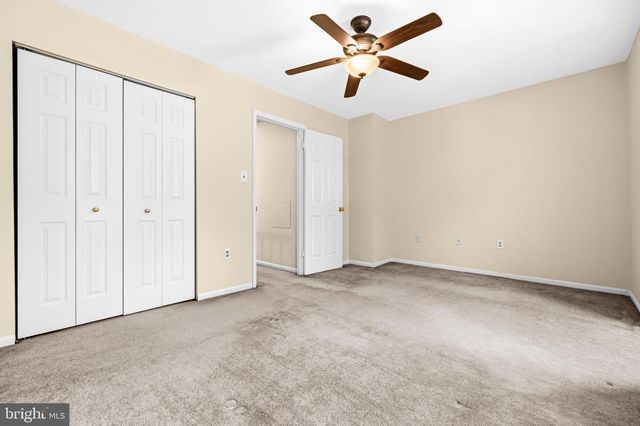 15203 VALLEY STREAM DR, Woodbridge, VA 22191