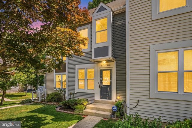 15203 VALLEY STREAM DR, Woodbridge, VA 22191