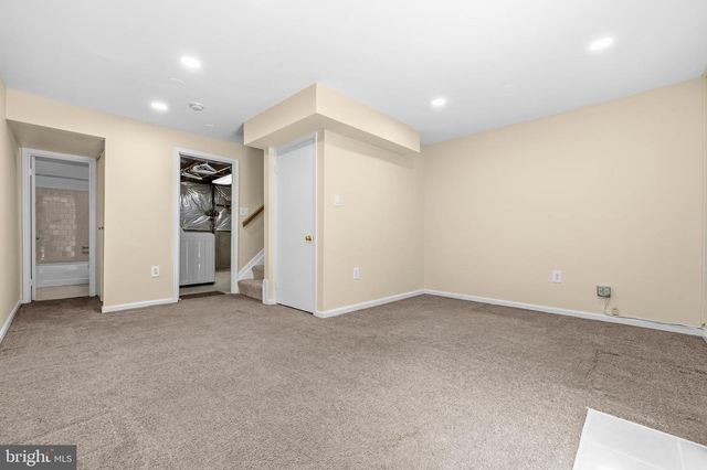 15203 VALLEY STREAM DR, Woodbridge, VA 22191