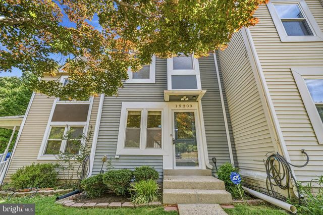 15203 VALLEY STREAM DR, Woodbridge, VA 22191