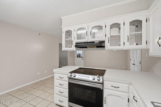 122 Booth Circle, Ocean Springs, MS 39564