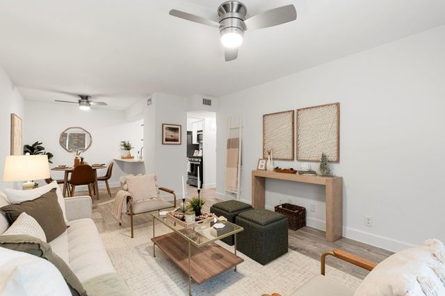 2020 S Congress Ave 2114, Austin, TX 78704