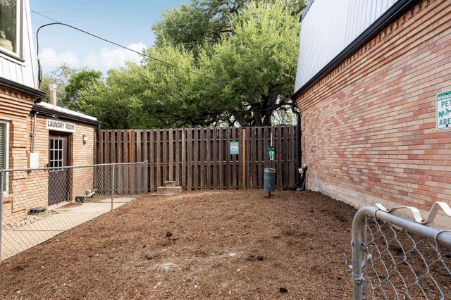 2020 S Congress Ave 2114, Austin, TX 78704