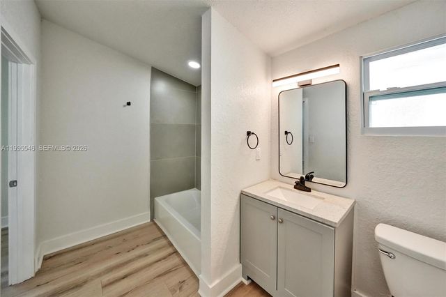 1411 SW 3rd st 2, Miami, FL 33135