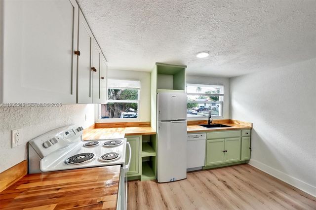 1411 SW 3rd st 2, Miami, FL 33135