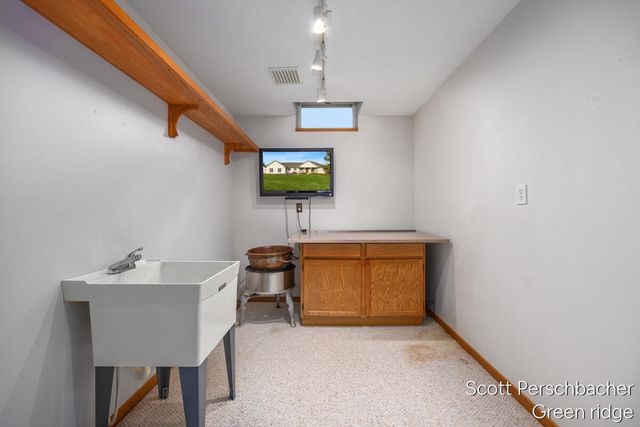 8847 Claire Court Se, Caledonia Twp, MI 49302