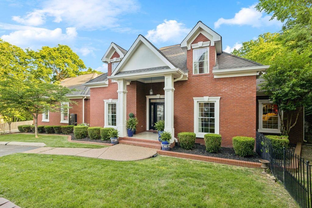 314 W 6th St Apt 7, Columbia, TN 38401