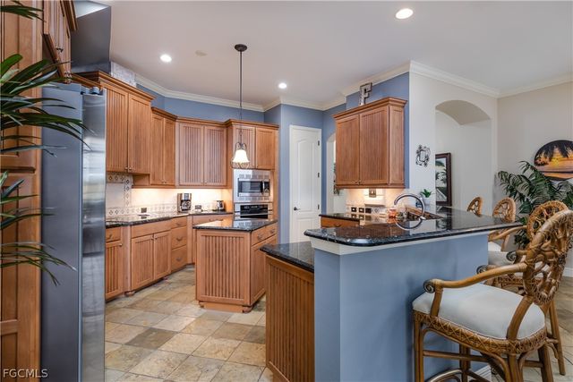 16001 Herons View DR, Alva, FL 33920