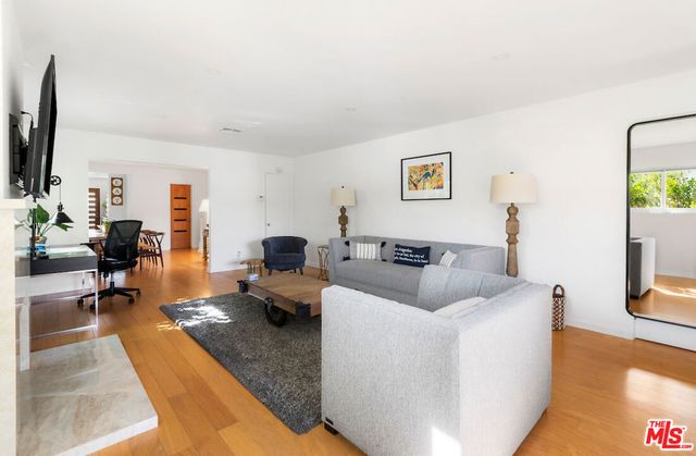 12339 Gorham Avenue, Los Angeles, CA 90049
