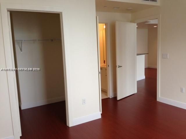 1060 Brickell Ave 2305, Miami, FL 33131