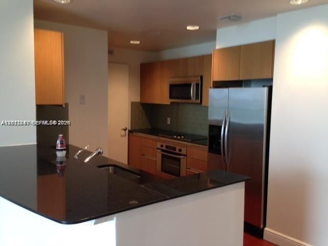 1060 Brickell Ave 2305, Miami, FL 33131