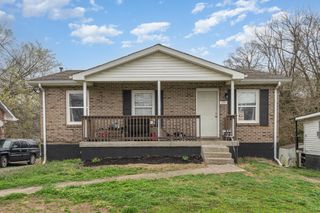 519 9th St, Clarksville, TN 37040