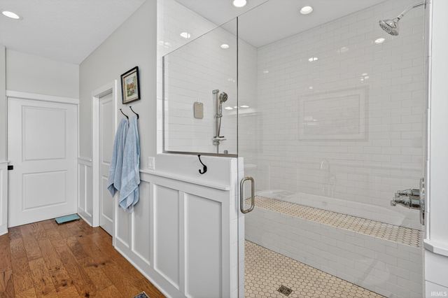 25928 N Shore Drive, Elkhart, IN 46514