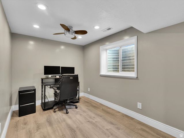 9633 S ANNALYN DR, Sandy, UT 84070