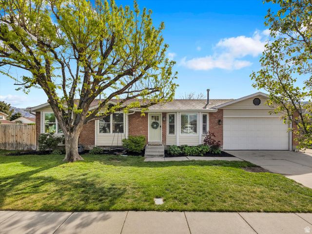 9633 S ANNALYN DR, Sandy, UT 84070