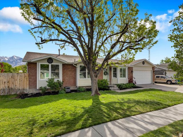 9633 S ANNALYN DR, Sandy, UT 84070