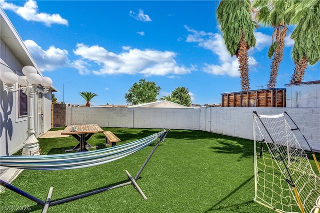 504 Mona Lane, Henderson, NV 89015