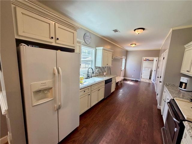 101 Sunset loop, Cedartown, GA 30125