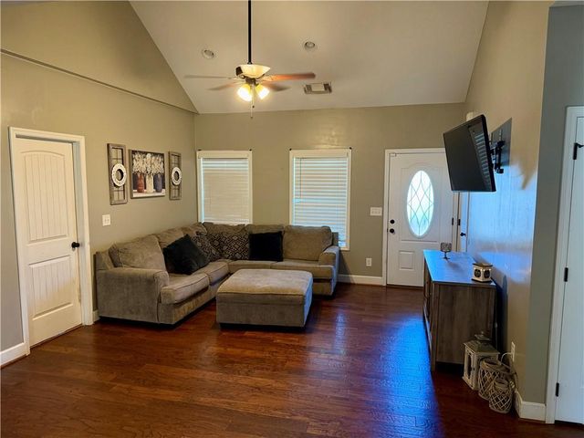 101 Sunset loop, Cedartown, GA 30125