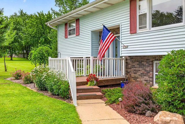 N1415 GREENWOOD ROAD, Greenville, WI 54942