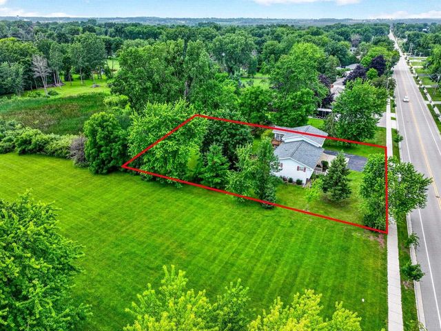 N1415 GREENWOOD ROAD, Greenville, WI 54942