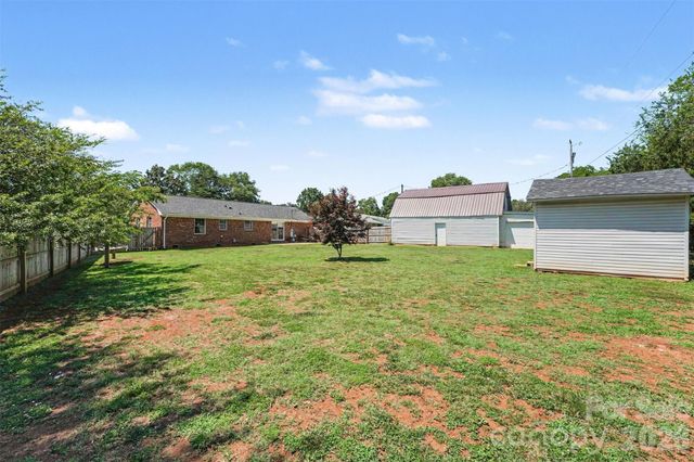 101 E Chamblee Drive, Salisbury, NC 28147