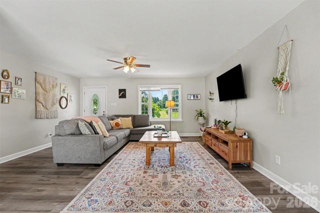 101 E Chamblee Drive, Salisbury, NC 28147
