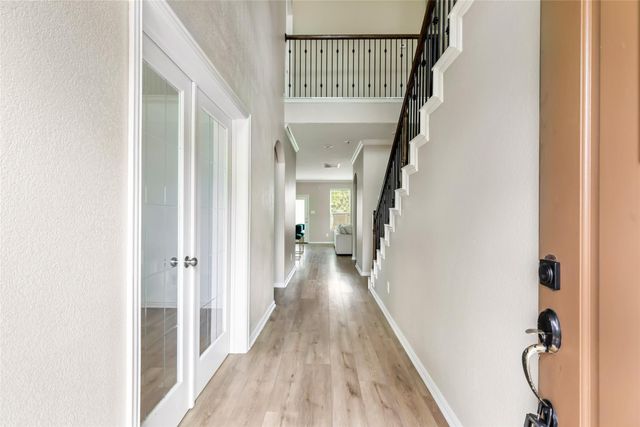 910 S Chamfer Way, Crosby, TX 77532