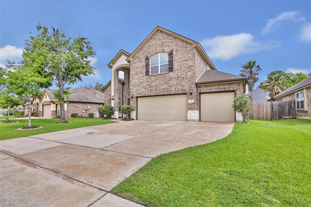 910 S Chamfer Way, Crosby, TX 77532