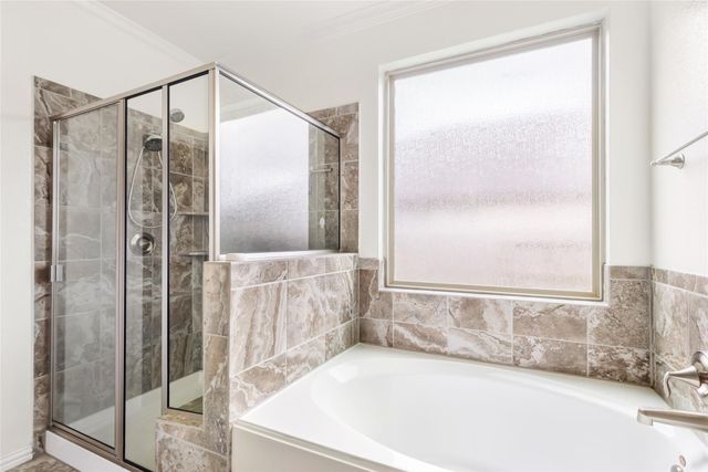 910 S Chamfer Way, Crosby, TX 77532