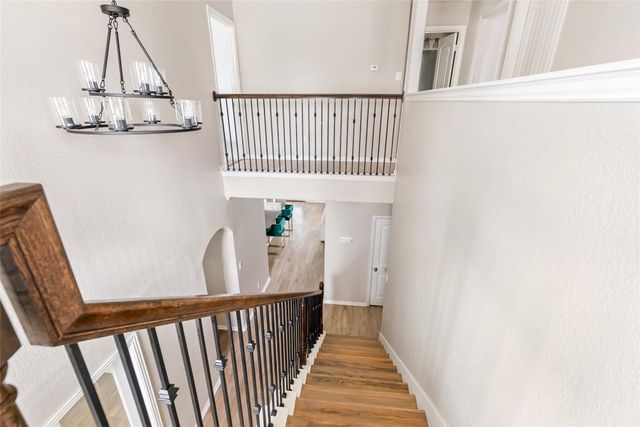 910 S Chamfer Way, Crosby, TX 77532