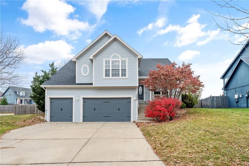 8800 N Hull Avenue, Kansas City, MO 64154