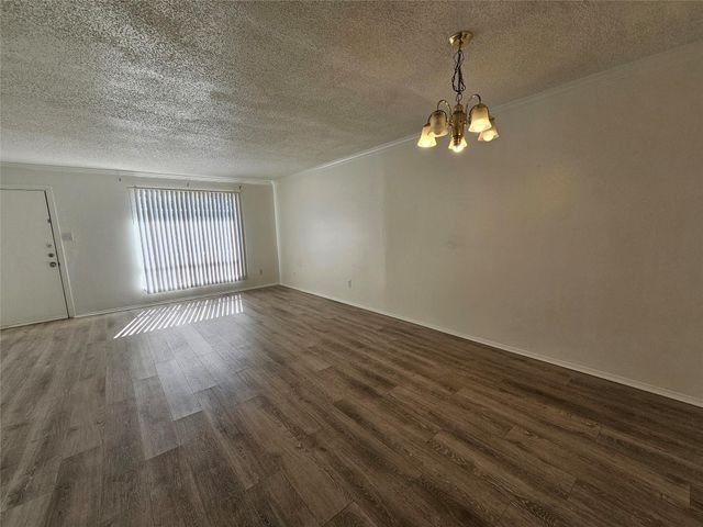 6476 Alisa Lane 615, Houston, TX 77084