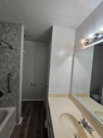 6476 Alisa Lane 615, Houston, TX 77084